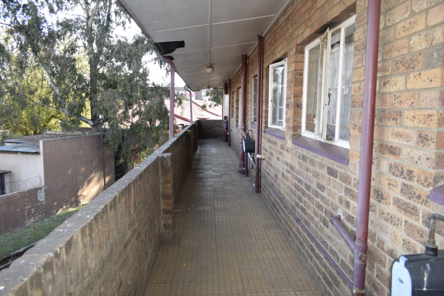 2 Bedroom Property for Sale in Cason Gauteng