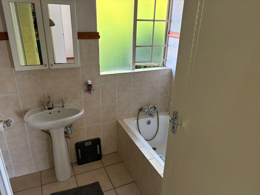 To Let 2 Bedroom Property for Rent in Willow Park Manor Gauteng