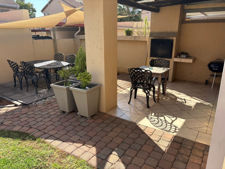 To Let 2 Bedroom Property for Rent in Willow Park Manor Gauteng