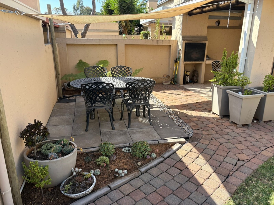 To Let 2 Bedroom Property for Rent in Willow Park Manor Gauteng