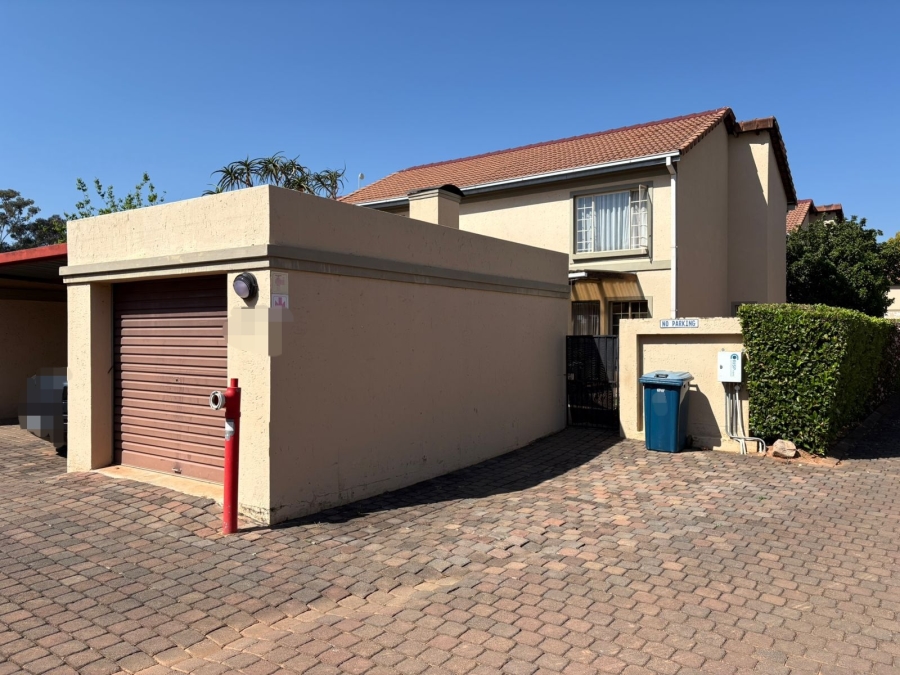 To Let 2 Bedroom Property for Rent in Willow Park Manor Gauteng