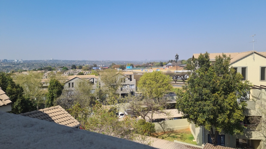 To Let 2 Bedroom Property for Rent in Bryanston Gauteng