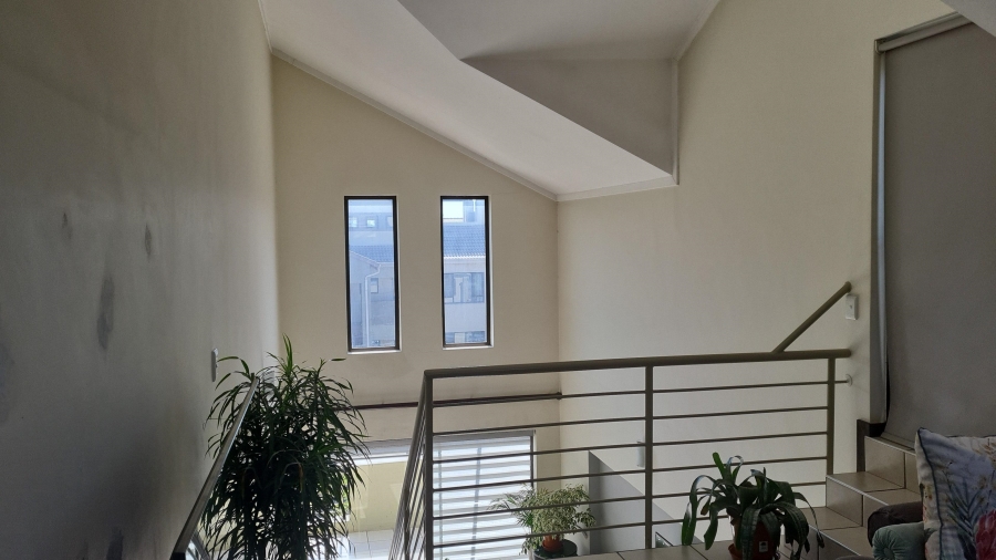 To Let 2 Bedroom Property for Rent in Bryanston Gauteng