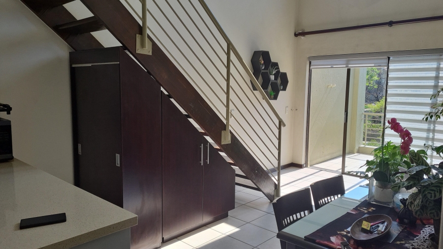 To Let 2 Bedroom Property for Rent in Bryanston Gauteng