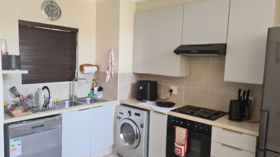 To Let 2 Bedroom Property for Rent in Bryanston Gauteng