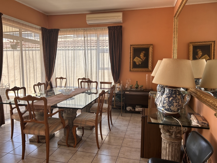 4 Bedroom Property for Sale in Glenhazel Gauteng