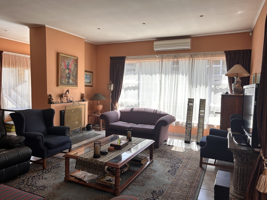4 Bedroom Property for Sale in Glenhazel Gauteng