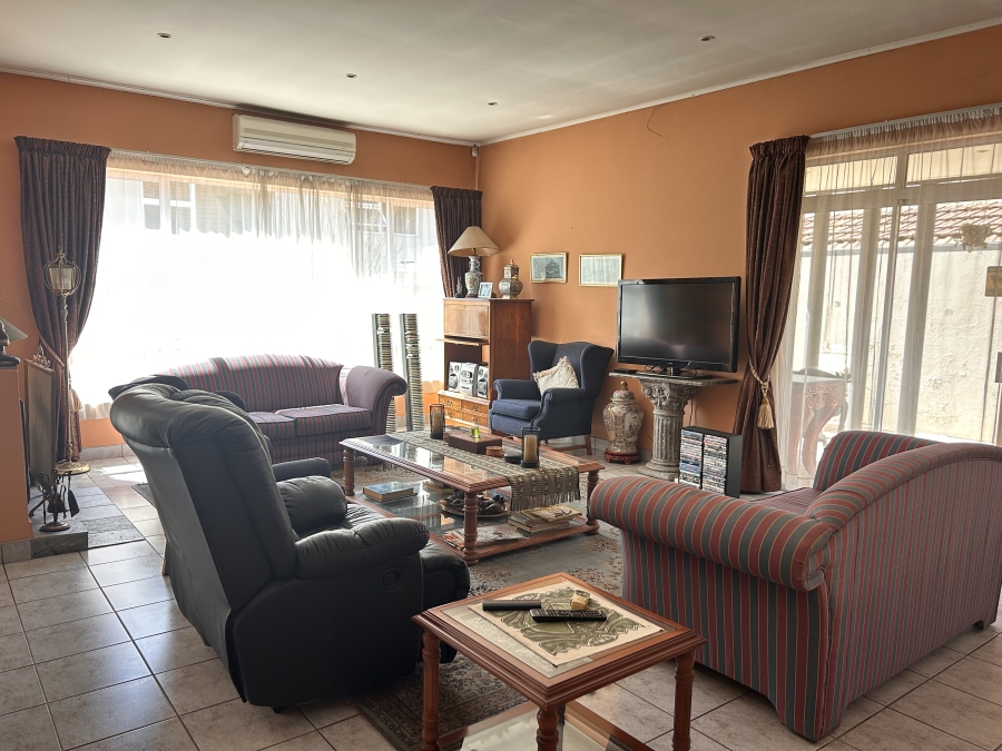 4 Bedroom Property for Sale in Glenhazel Gauteng