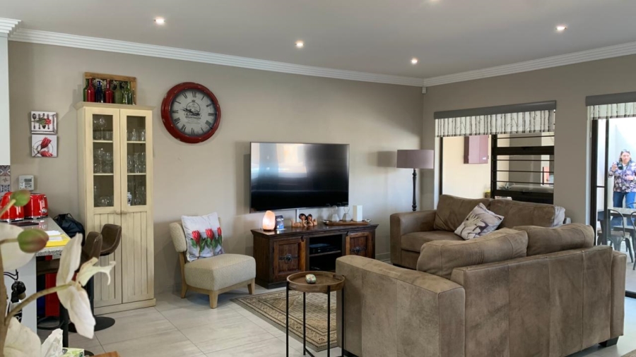 3 Bedroom Property for Sale in Monument Gauteng