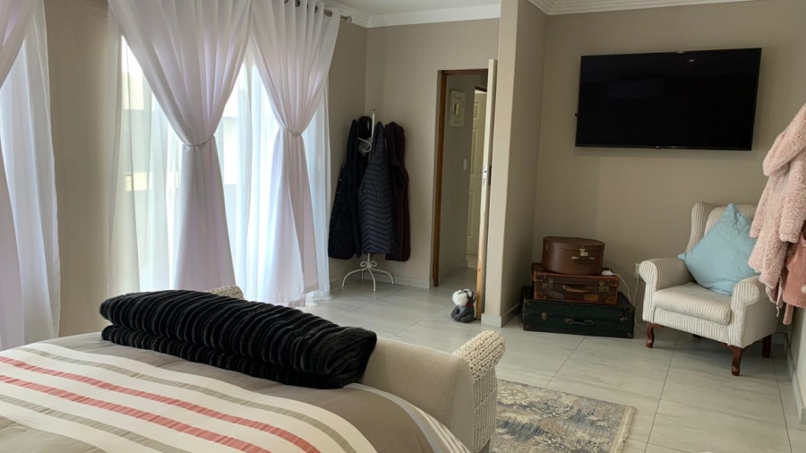 3 Bedroom Property for Sale in Monument Gauteng