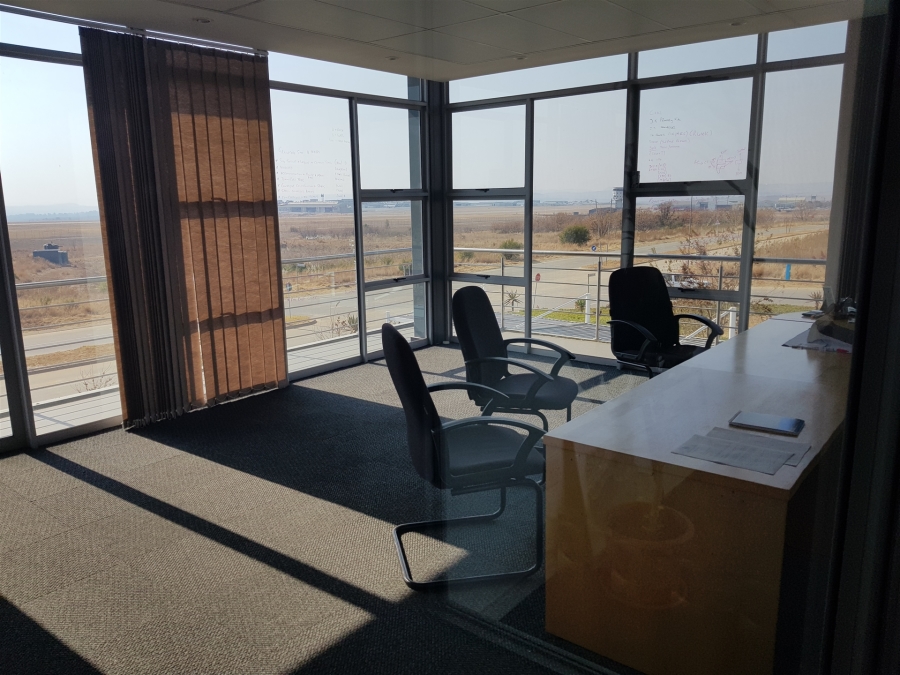 To Let Commercial Property for Rent in Lanseria Gauteng