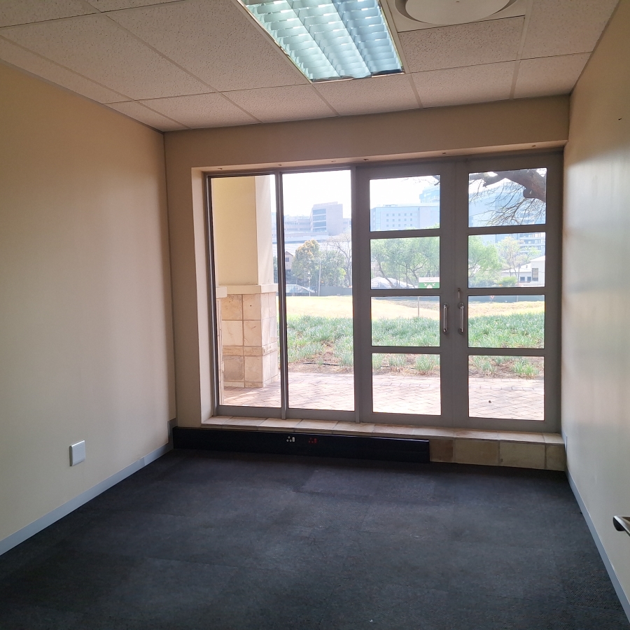 To Let Commercial Property for Rent in Wierda Valley Gauteng