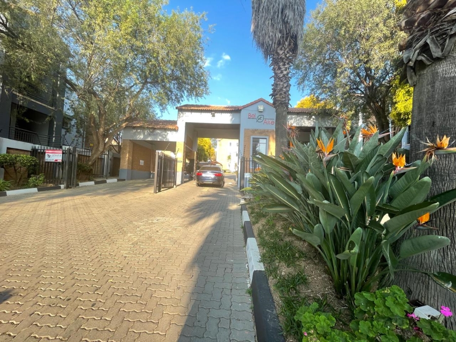 To Let 2 Bedroom Property for Rent in Vorna Valley Gauteng
