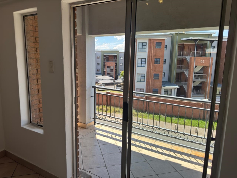 To Let 2 Bedroom Property for Rent in Vorna Valley Gauteng