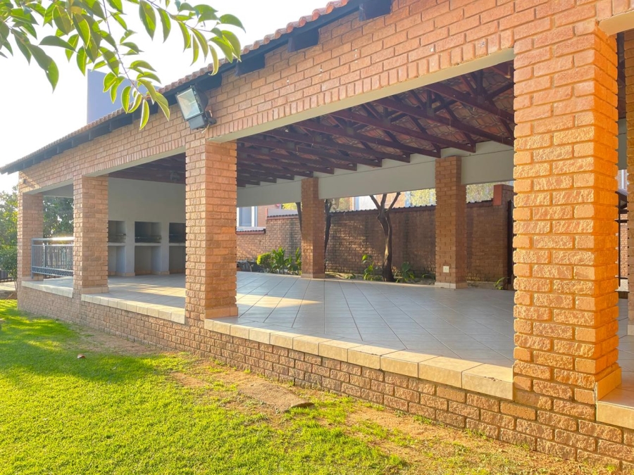 To Let 2 Bedroom Property for Rent in Vorna Valley Gauteng