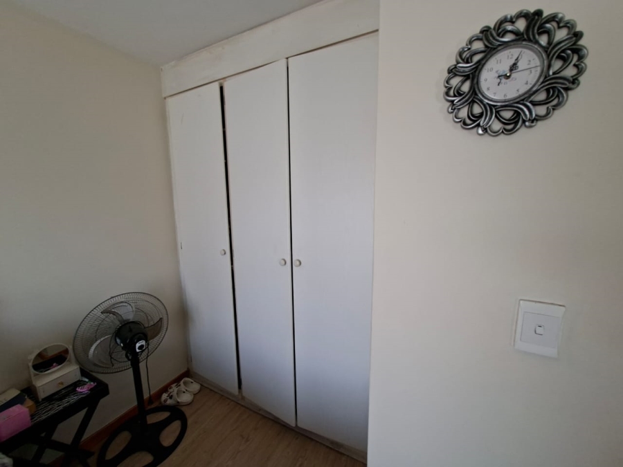 To Let 2 Bedroom Property for Rent in Vorna Valley Gauteng