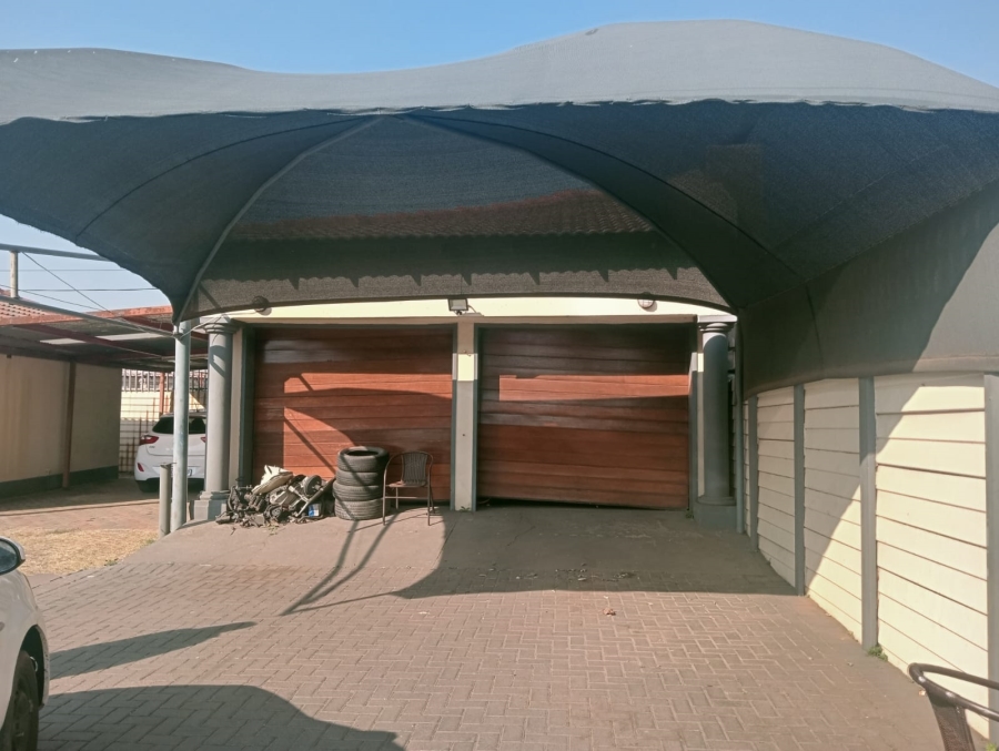 3 Bedroom Property for Sale in Kwaggasrand Gauteng