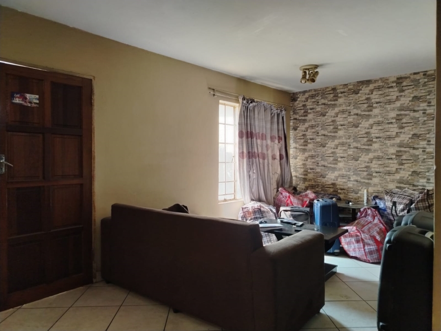 2 Bedroom Property for Sale in Leondale Gauteng