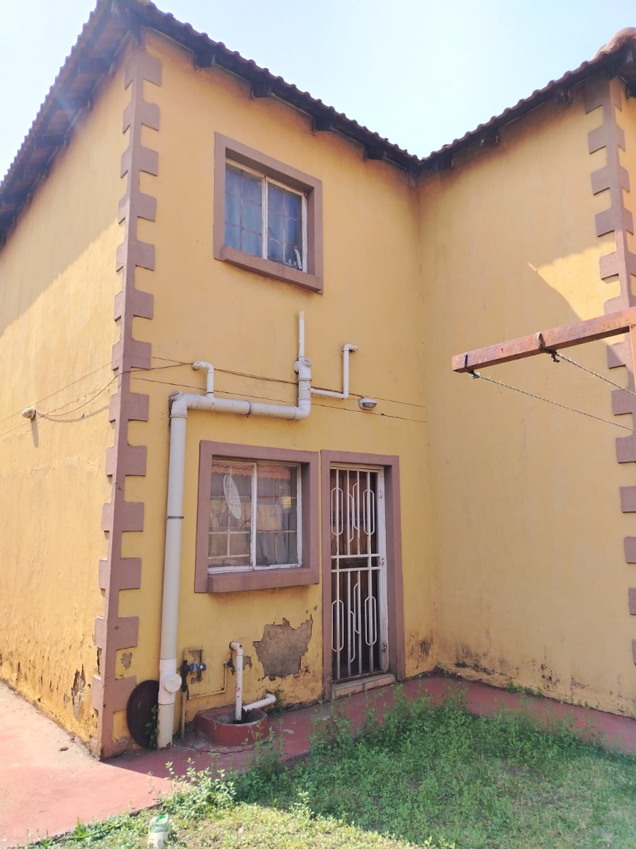 2 Bedroom Property for Sale in Leondale Gauteng