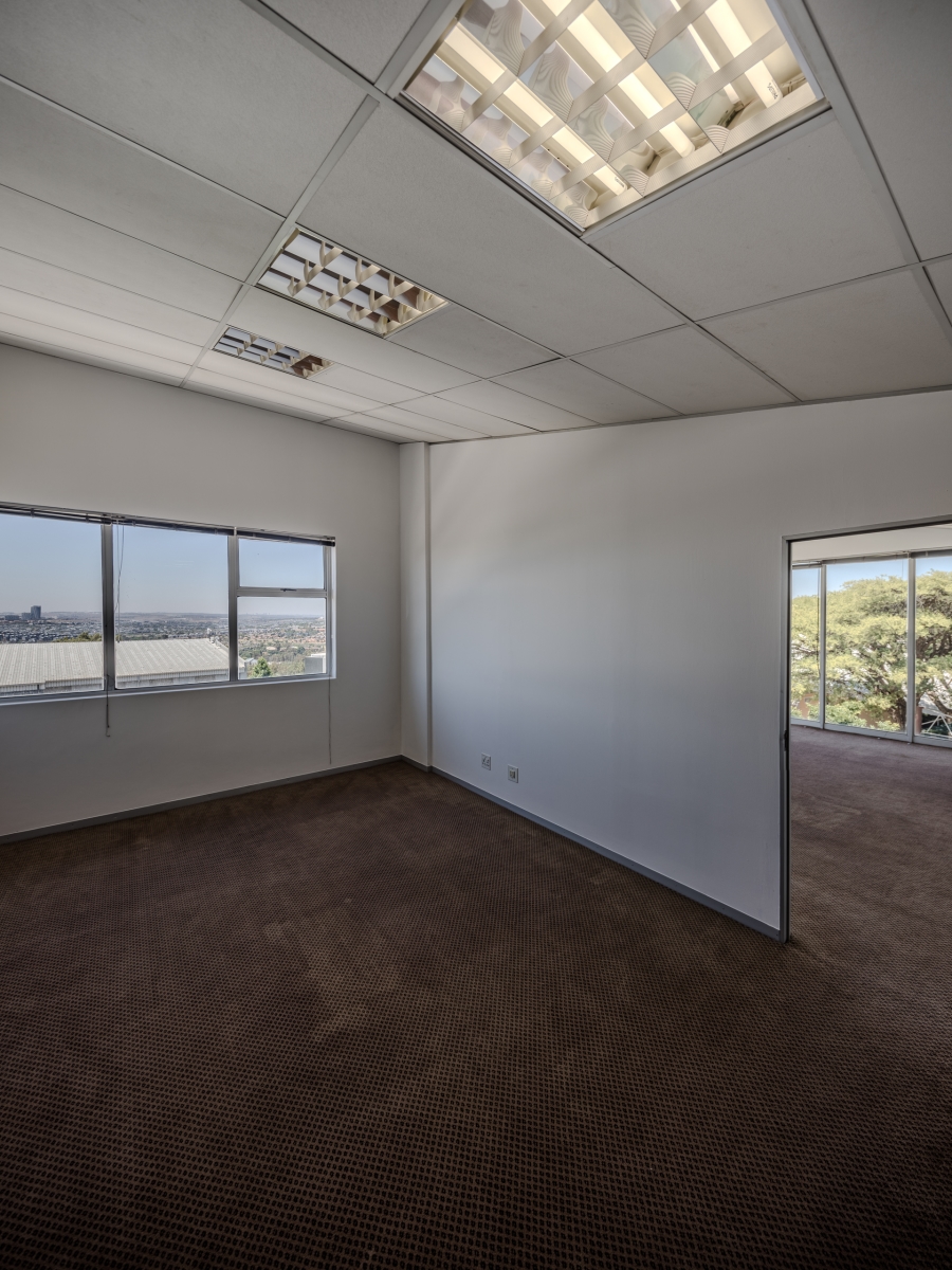 To Let Commercial Property for Rent in Kyalami Gauteng
