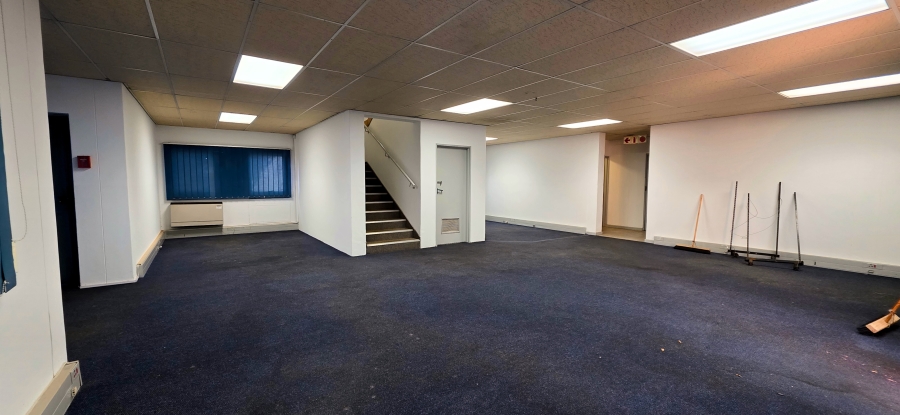 To Let Commercial Property for Rent in Randjespark Gauteng