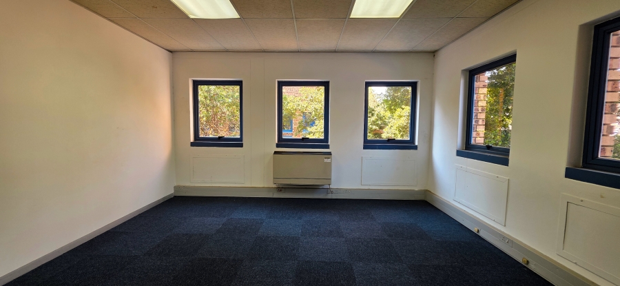 To Let Commercial Property for Rent in Randjespark Gauteng