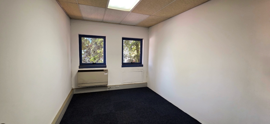 To Let Commercial Property for Rent in Randjespark Gauteng