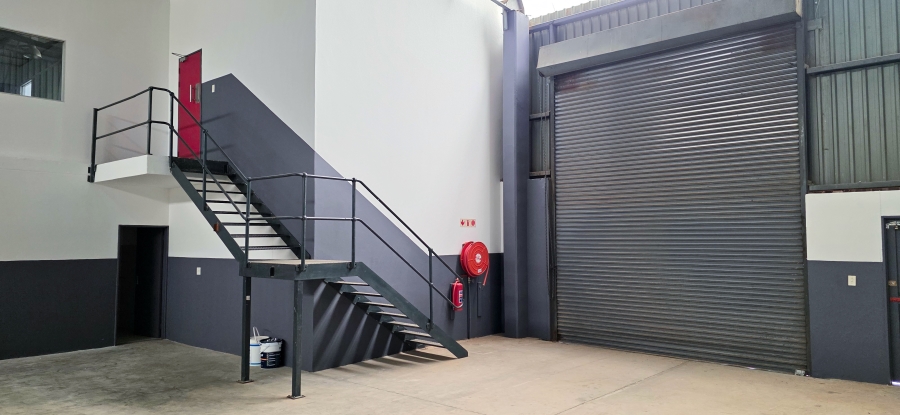 To Let Commercial Property for Rent in Randjespark Gauteng