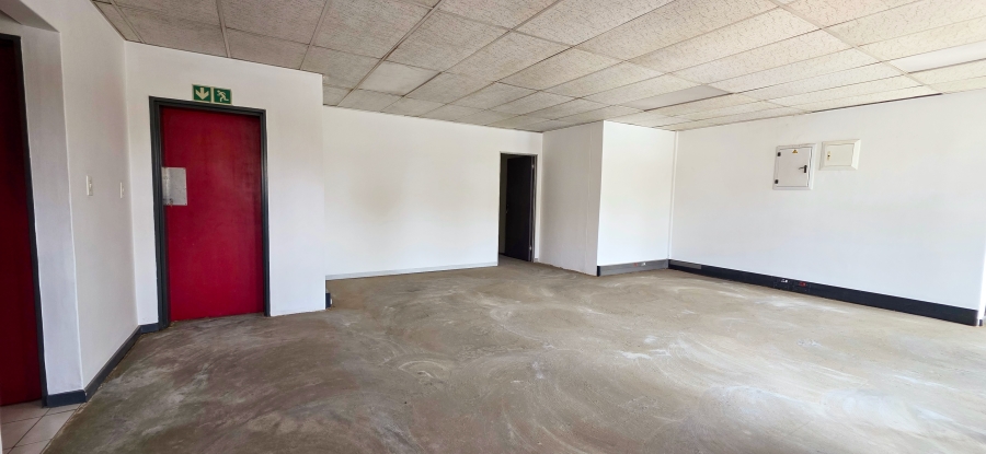 To Let Commercial Property for Rent in Randjespark Gauteng