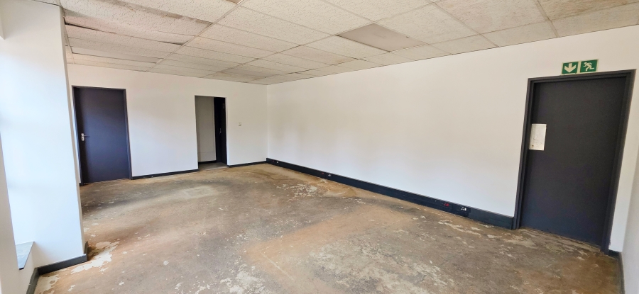 To Let Commercial Property for Rent in Randjespark Gauteng