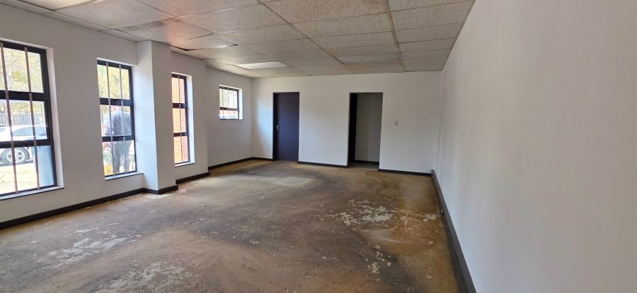 To Let Commercial Property for Rent in Randjespark Gauteng
