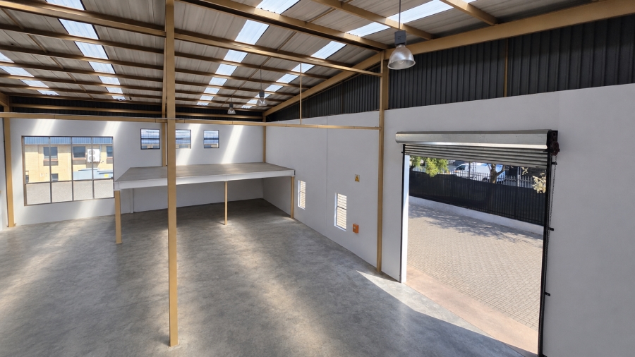 To Let Commercial Property for Rent in Randjespark Gauteng