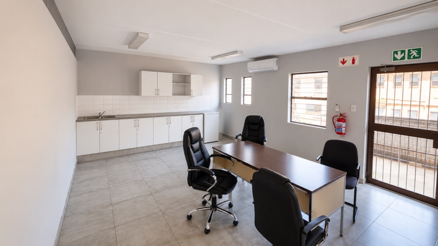 To Let Commercial Property for Rent in Randjespark Gauteng