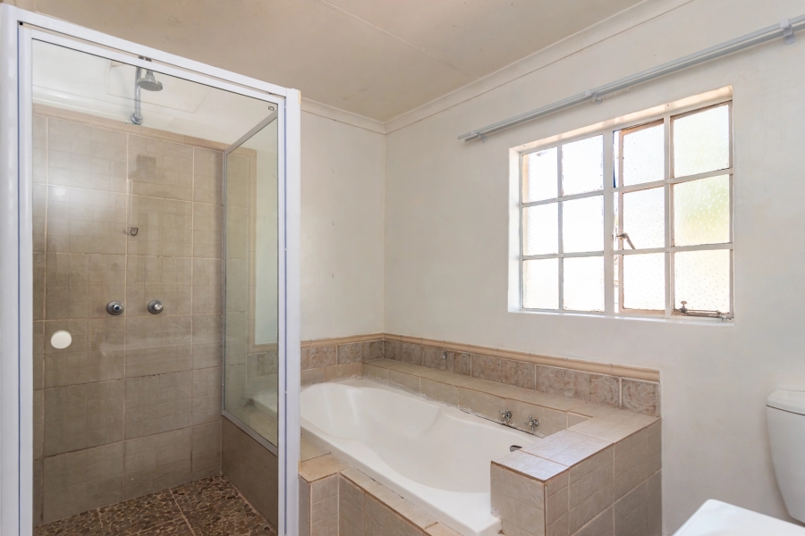 3 Bedroom Property for Sale in Helderkruin Gauteng