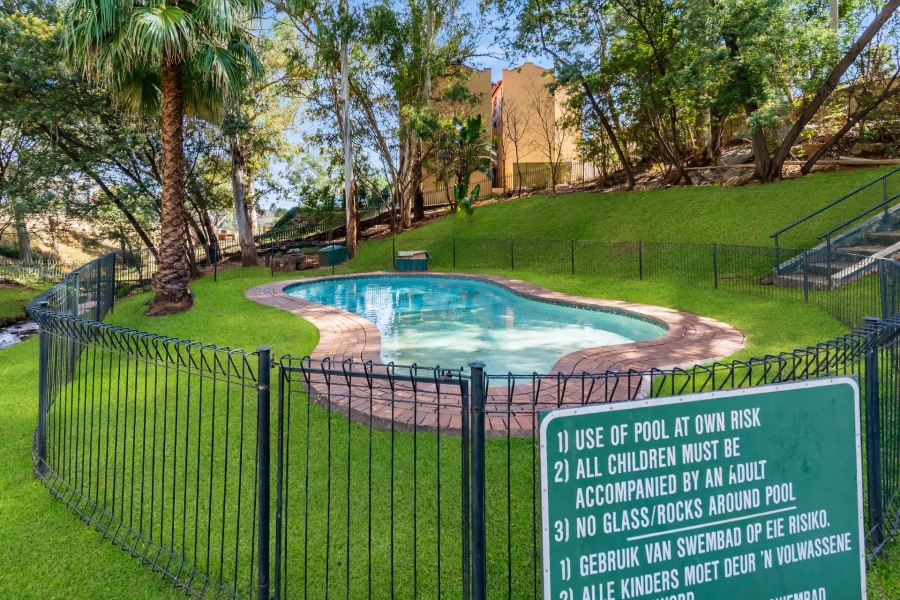 3 Bedroom Property for Sale in Helderkruin Gauteng