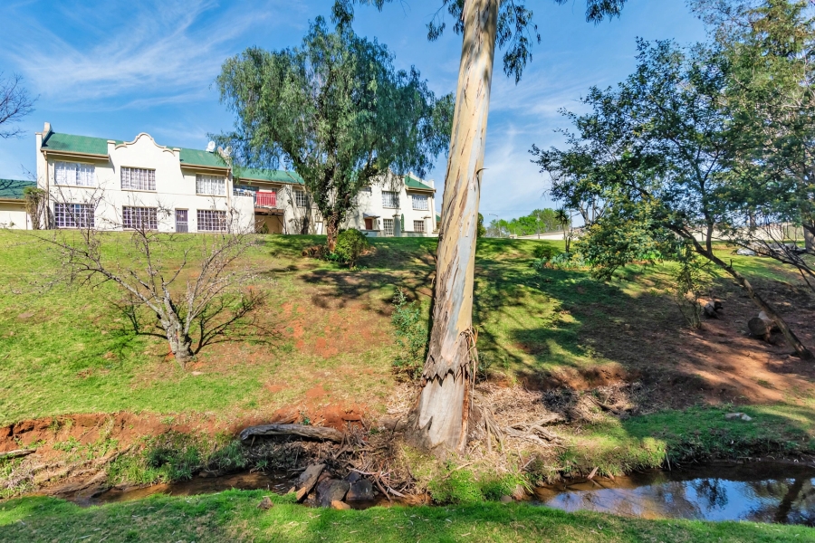 3 Bedroom Property for Sale in Helderkruin Gauteng