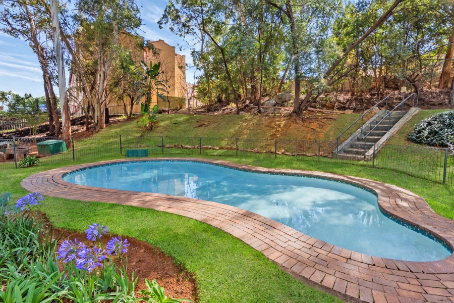 3 Bedroom Property for Sale in Helderkruin Gauteng