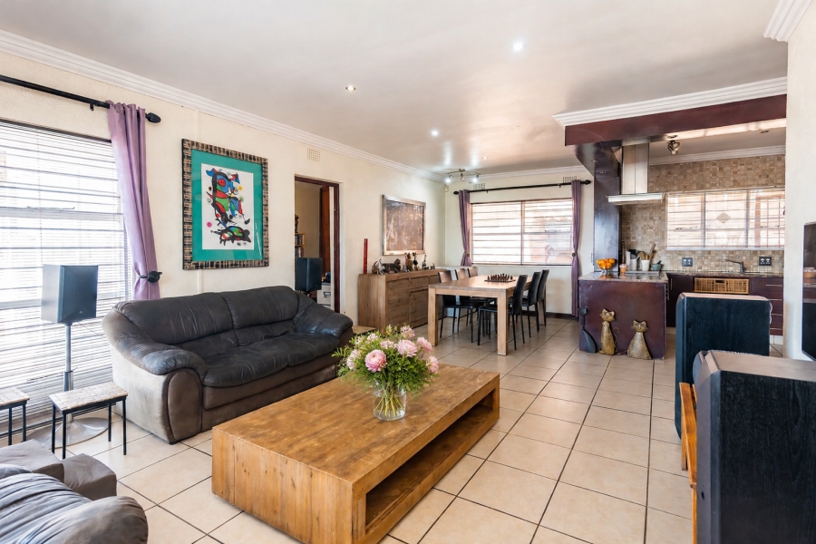 3 Bedroom Property for Sale in Silverfields Gauteng