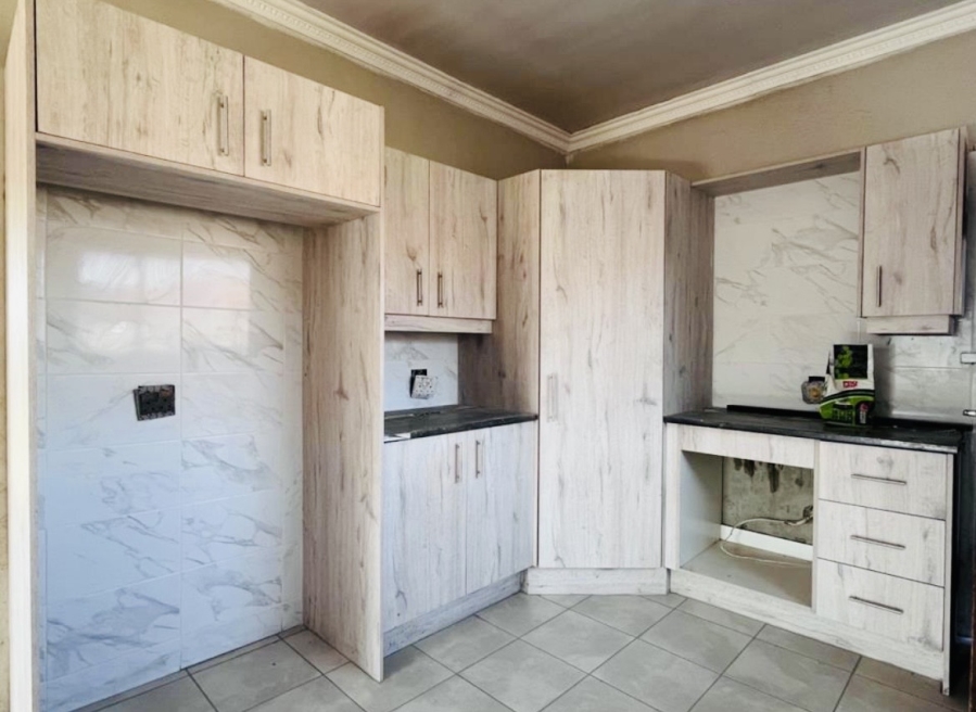 4 Bedroom Property for Sale in Waldrift Gauteng