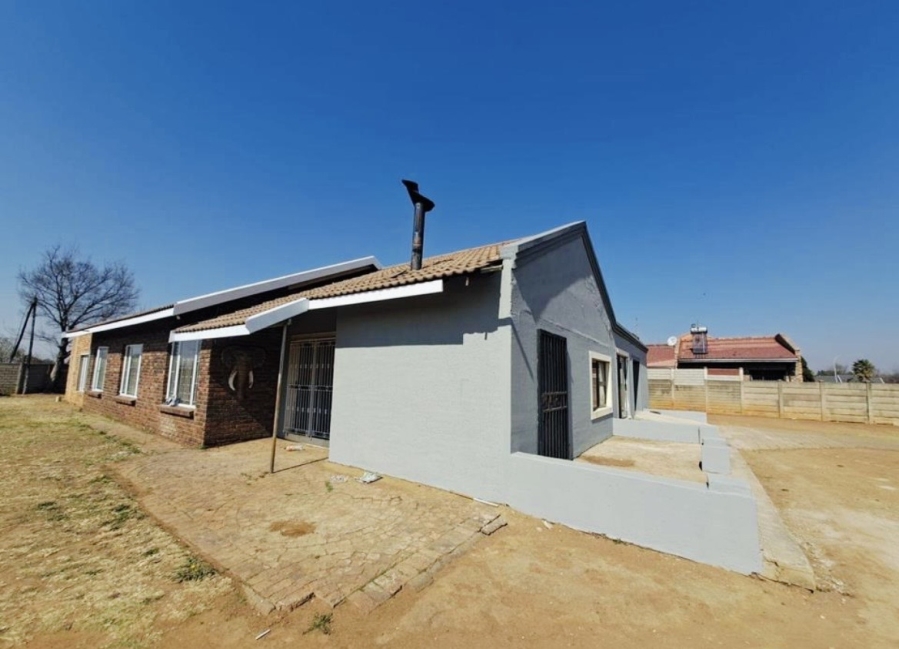 4 Bedroom Property for Sale in Waldrift Gauteng