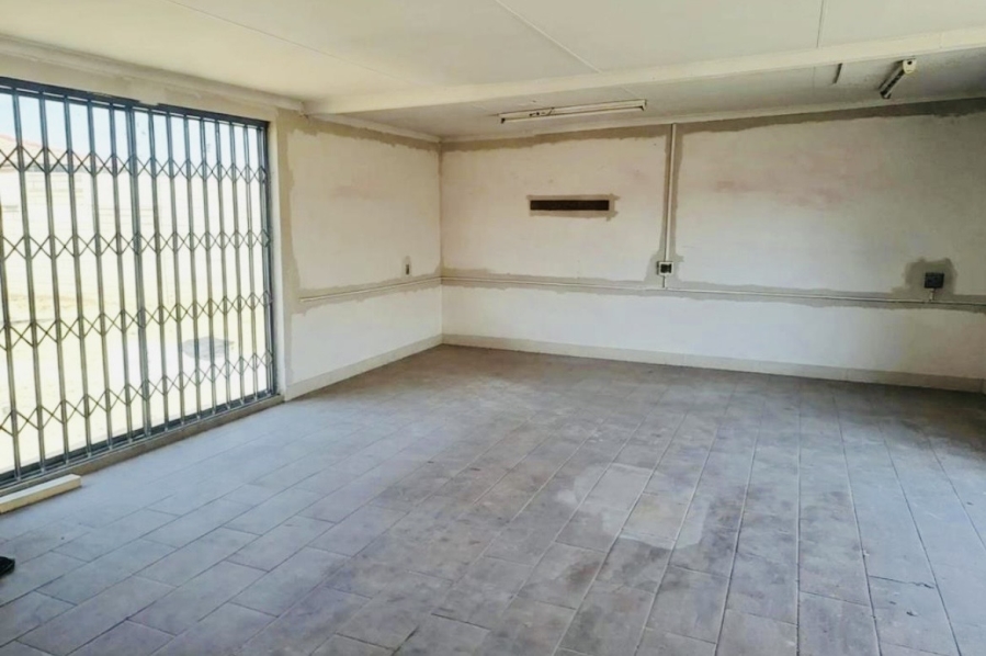 4 Bedroom Property for Sale in Waldrift Gauteng