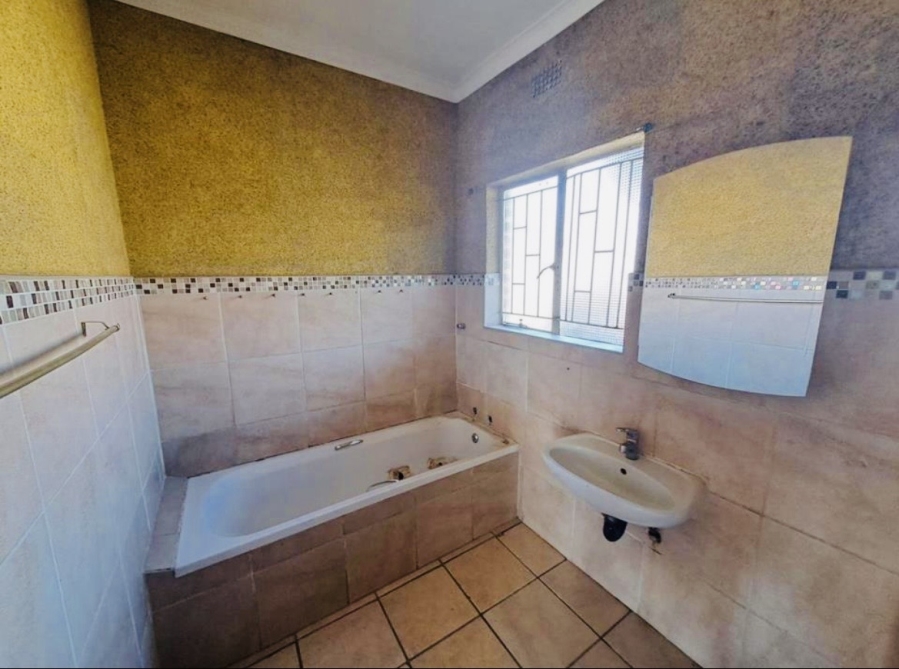 4 Bedroom Property for Sale in Waldrift Gauteng