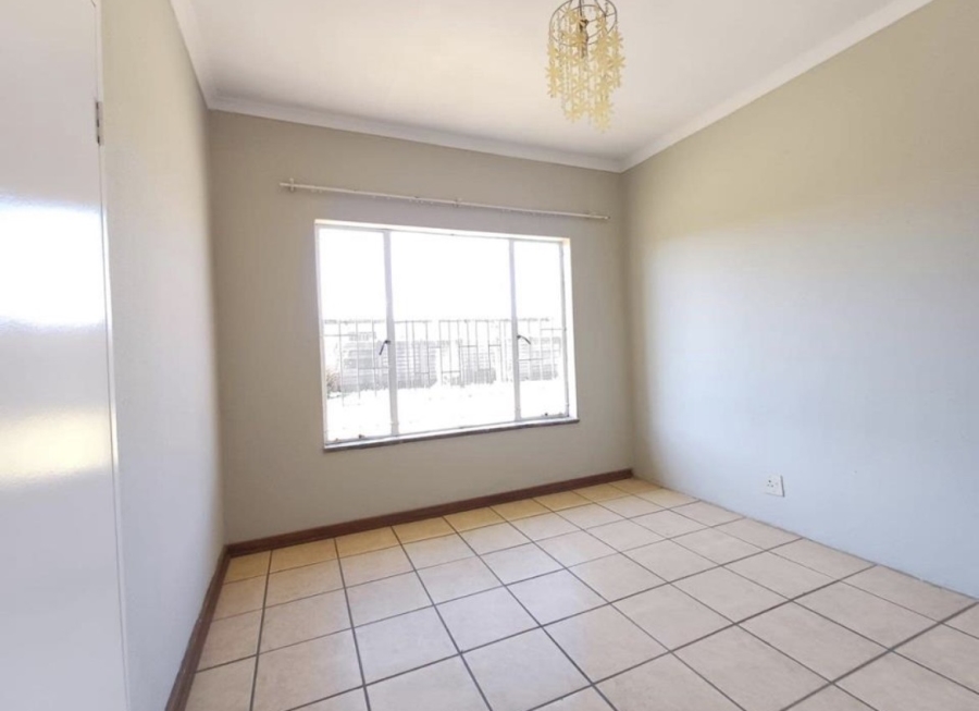 4 Bedroom Property for Sale in Waldrift Gauteng