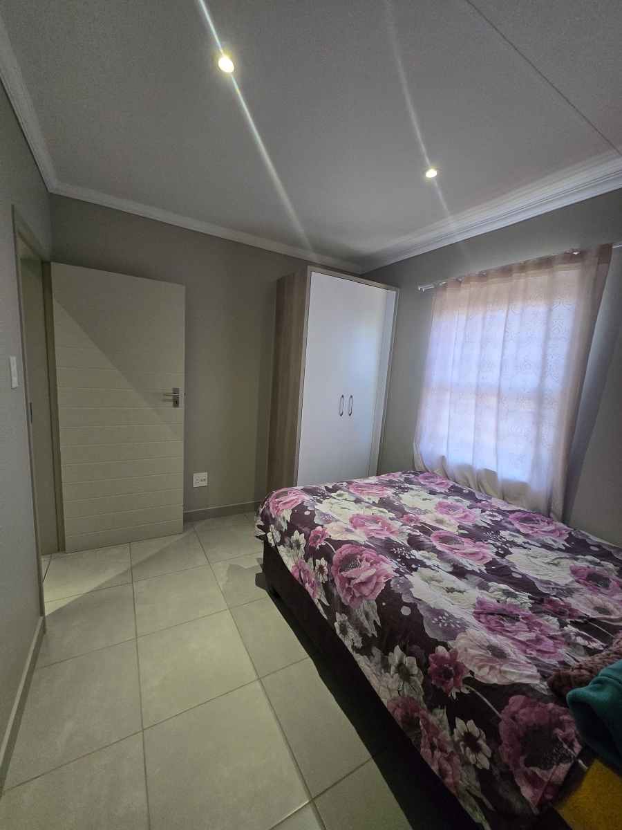 To Let 3 Bedroom Property for Rent in Lion Pride Gauteng
