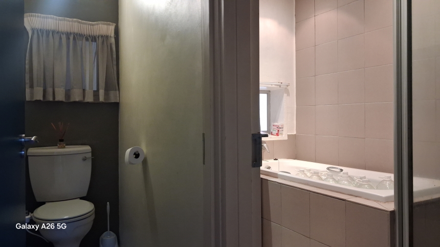2 Bedroom Property for Sale in Hillcrest Gauteng