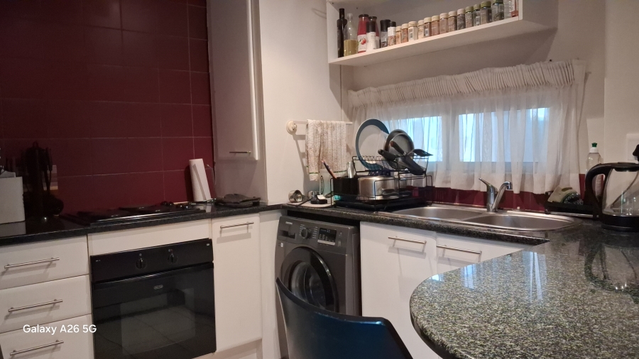 2 Bedroom Property for Sale in Hillcrest Gauteng
