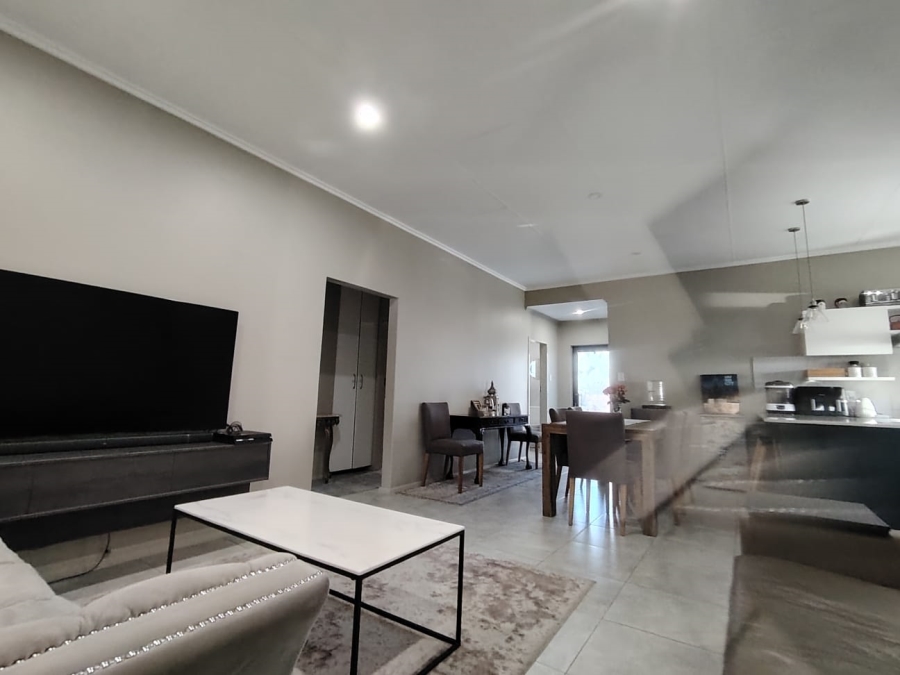 3 Bedroom Property for Sale in Vorna Valley Gauteng
