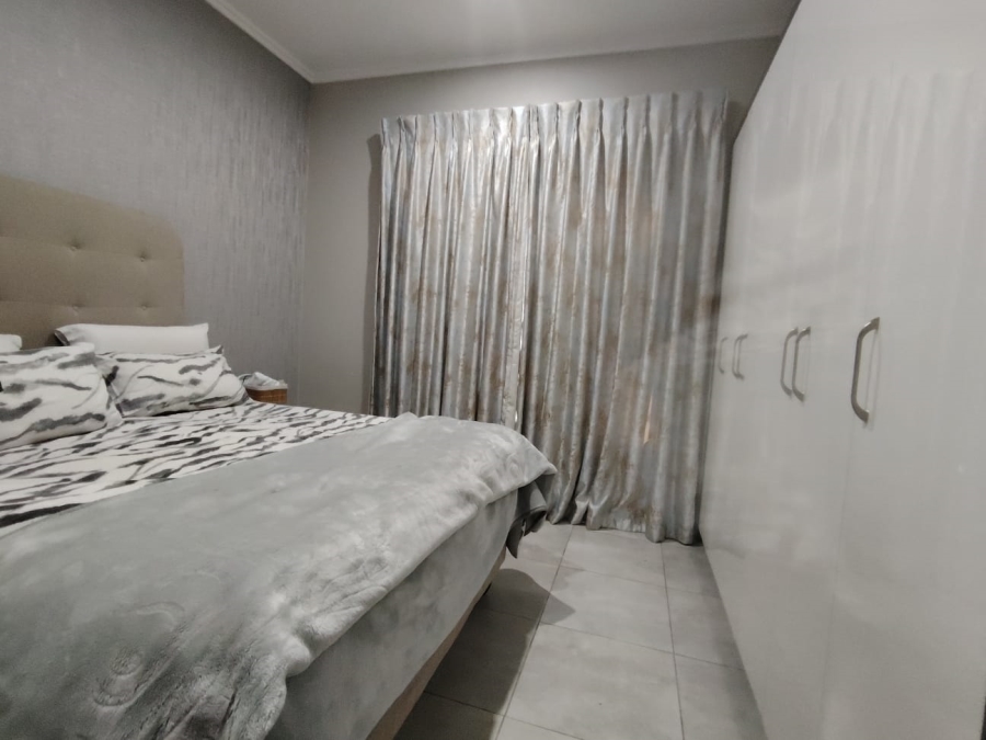 3 Bedroom Property for Sale in Vorna Valley Gauteng