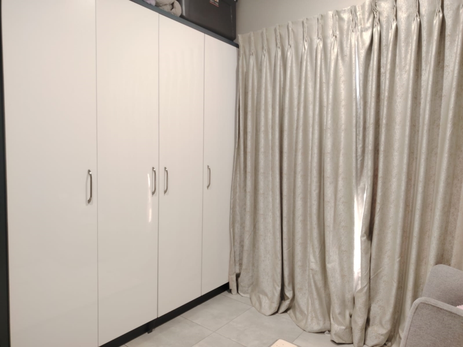 3 Bedroom Property for Sale in Vorna Valley Gauteng