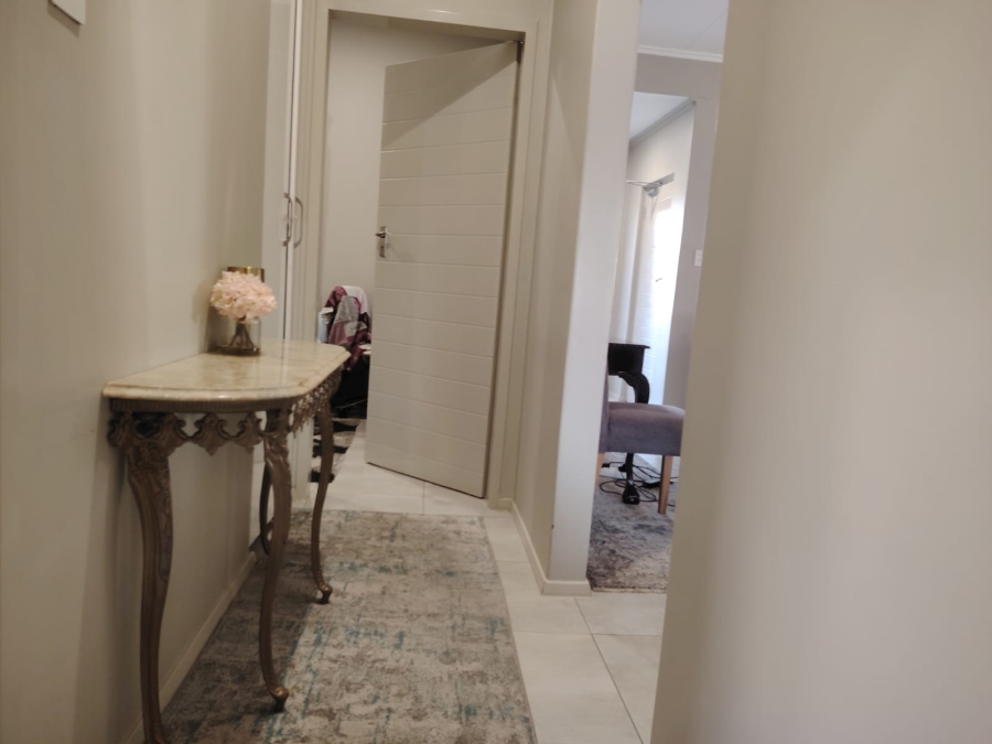 3 Bedroom Property for Sale in Vorna Valley Gauteng